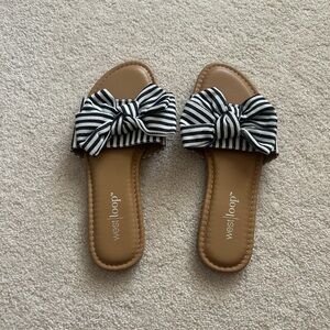 West Loop Women's Black and White Bow Sandals